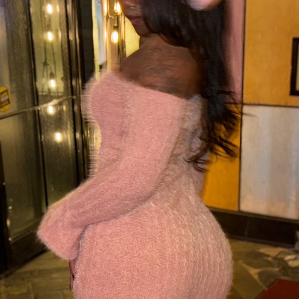 Pink Ribbed Off-Shoulder Bodycon Dress - Picture 4 of 5
